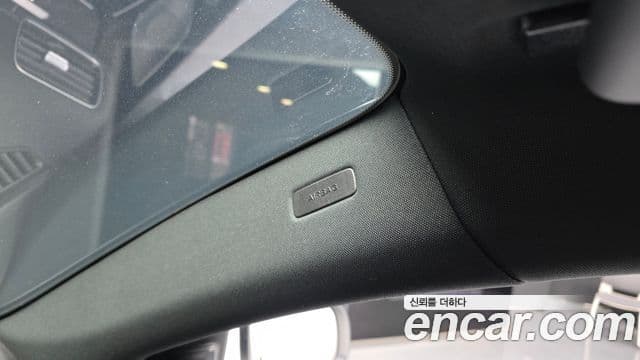 Mercedes-Benz GLE-Class 2021 — Photo 13/34