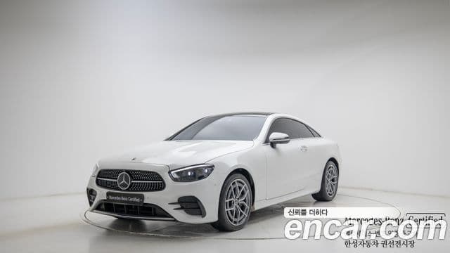Mercedes-Benz E-Class 2023 — ფოტო 20/20
