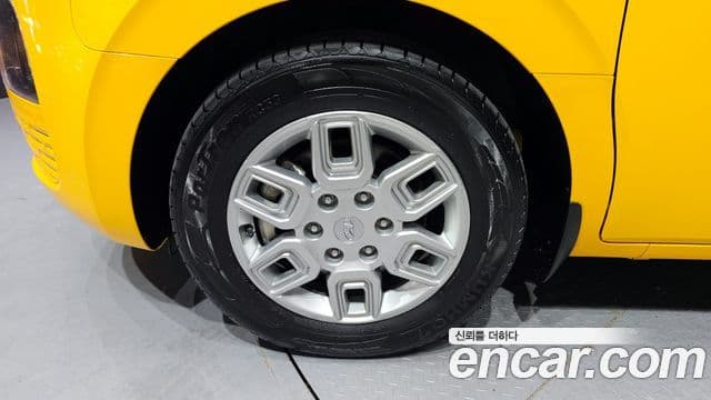 Hyundai Staria 2023 — Фото 5/20