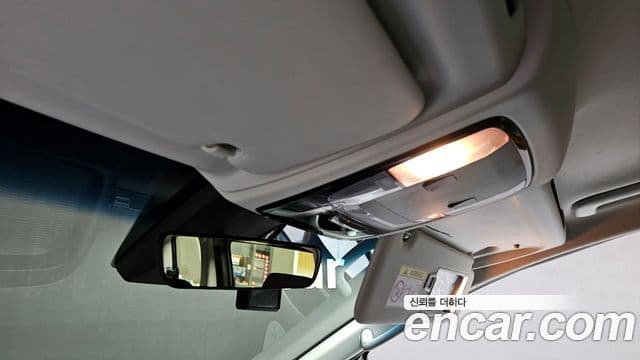Hyundai Staria 2023 — Фото 17/20