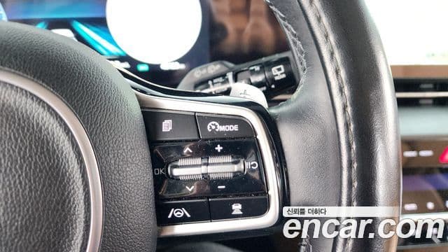 Kia Carnival 2021 — Фото 17/20