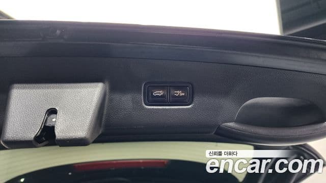 Kia Carnival 2021 — Фото 18/20