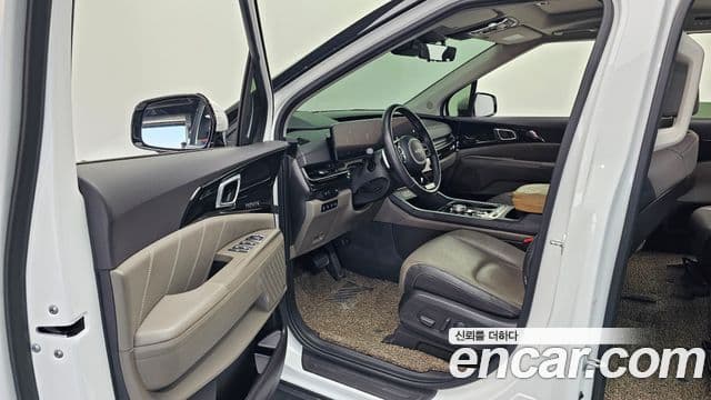 Kia Carnival 2024 — Şəkil 10/20