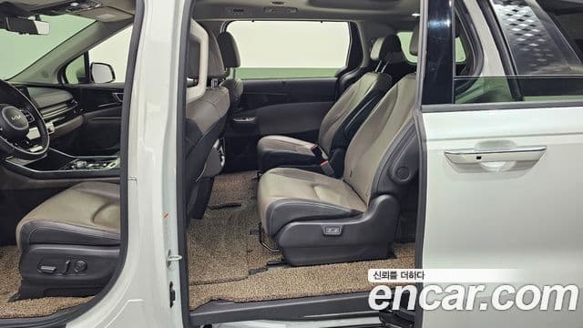 Kia Carnival 2024 — Şəkil 11/20