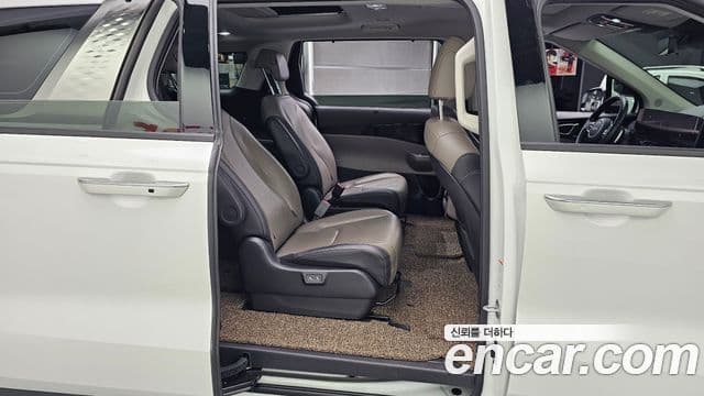 Kia Carnival 2024 — Şəkil 12/20