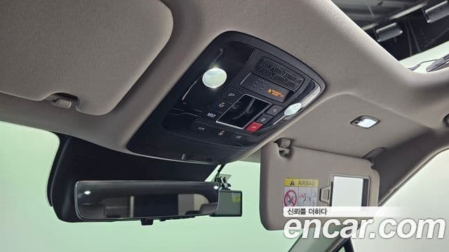Kia Carnival 2024 — Şəkil 17/20