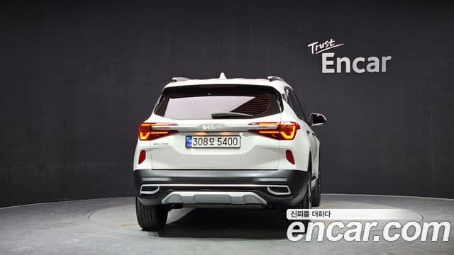 Kia Seltos 2021 — ფოტო 4/20