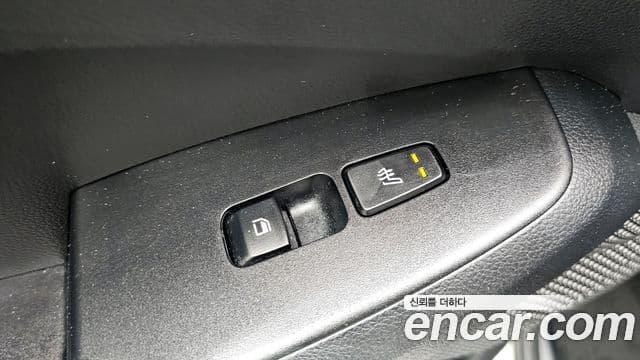 Kia Seltos 2021 — ფოტო 16/20