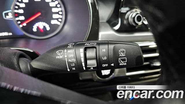 Kia Seltos 2021 — ფოტო 19/20