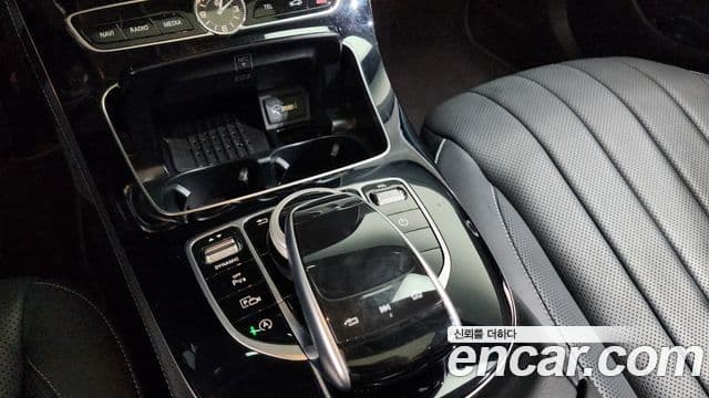 Mercedes-Benz E-Class 2019 — ფოტო 9/20