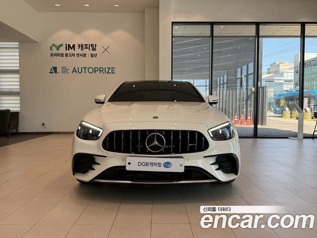 Mercedes-Benz E-Class 2022 — фото 2 из 20