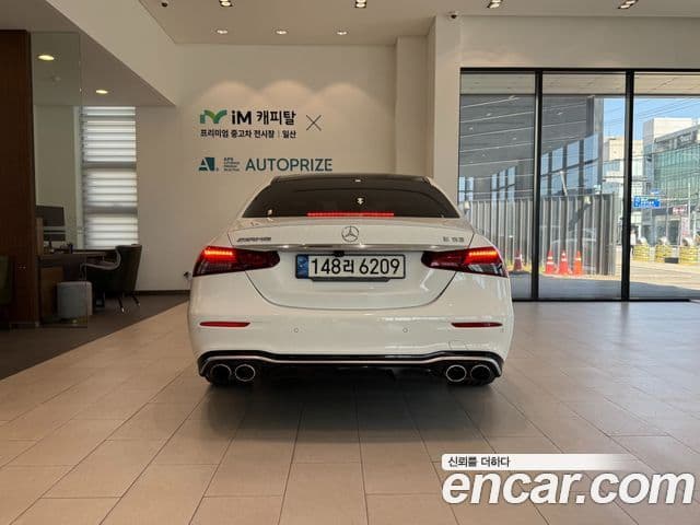 Mercedes-Benz E-Class 2022 — фото 3 из 20