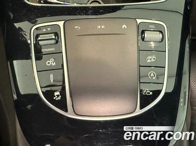 Mercedes-Benz E-Class 2022 — фото 16 из 20