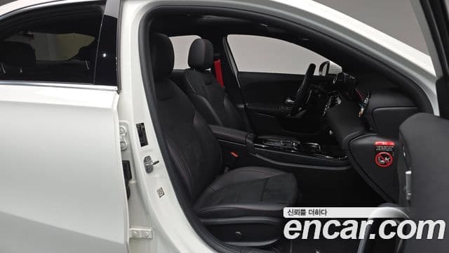 Mercedes-Benz A-Class 2024 — Şəkil 11/20