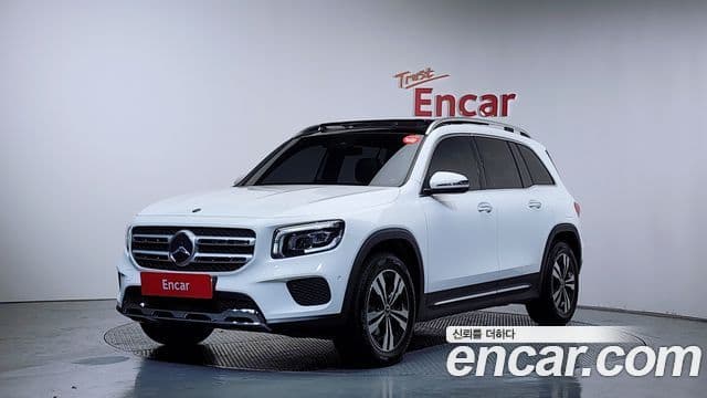 Mercedes-Benz GLB-Class 2021 — Photo 13/20