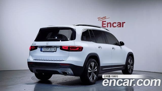 Mercedes-Benz GLB-Class 2021 — Photo 11/20