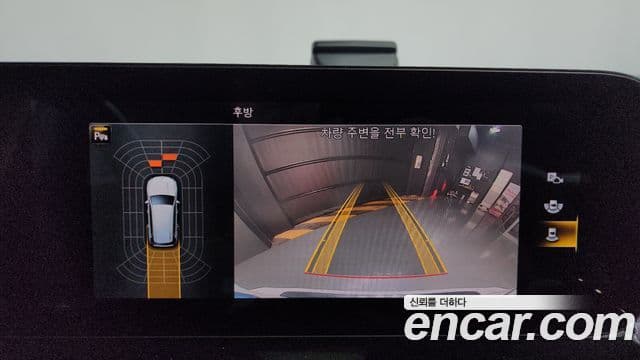 Mercedes-Benz GLB-Class 2021 — Photo 17/20