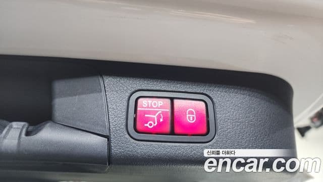 Mercedes-Benz GLB-Class 2021 — Photo 6/20
