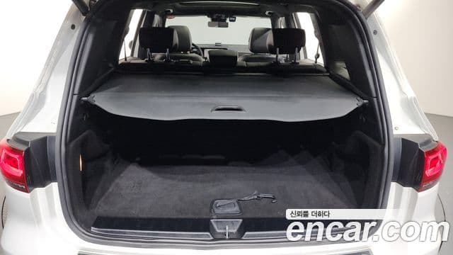 Mercedes-Benz GLB-Class 2021 — Photo 18/20