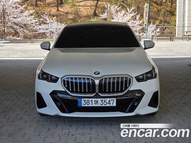 BMW 5 Series 2025 — Şəkil 2/20