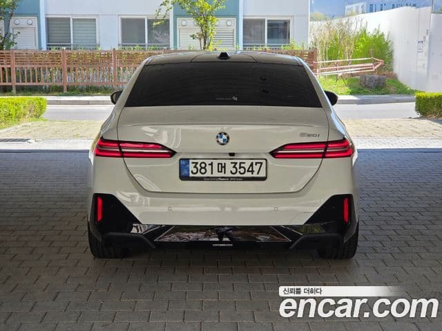 BMW 5 Series 2025 — Şəkil 3/20