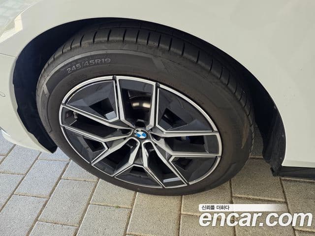 BMW 5 Series 2025 — Şəkil 4/20