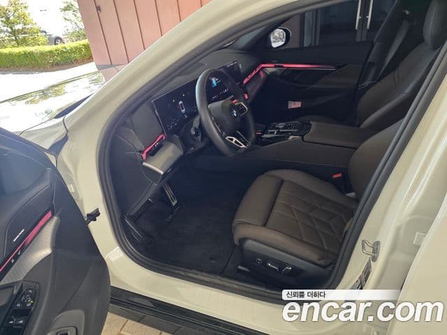 BMW 5 Series 2025 — Şəkil 8/20