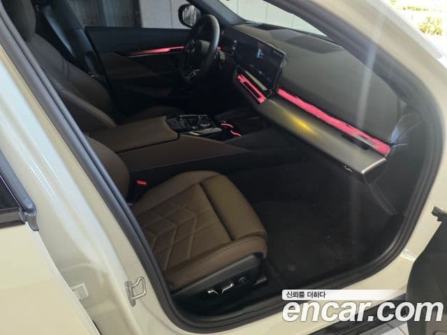 BMW 5 Series 2025 — Şəkil 14/20