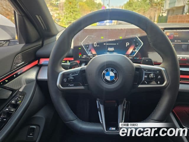 BMW 5 Series 2025 — Şəkil 19/20