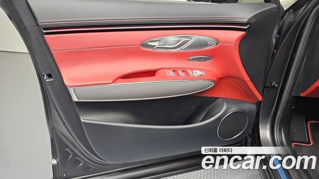 Genesis GV70 2025 — Photo 6/30