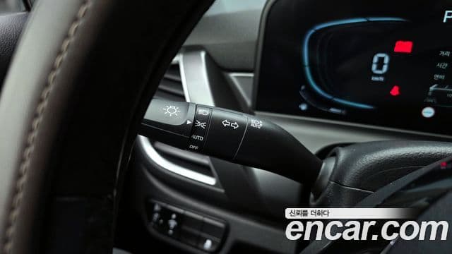 Kia Seltos 2024 — ფოტო 16/20