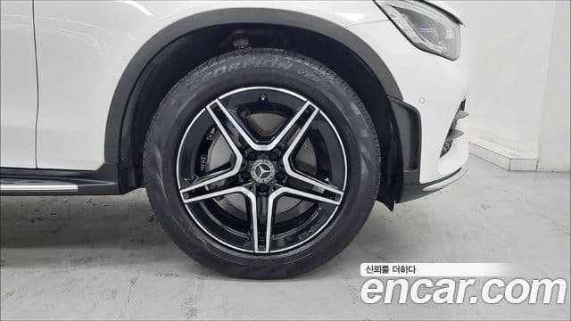 Mercedes-Benz GLC-Class 2023 — Şəkil 4/17