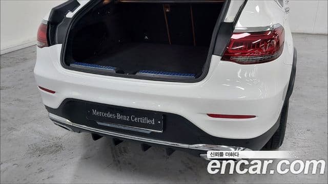 Mercedes-Benz GLC-Class 2023 — Şəkil 10/17
