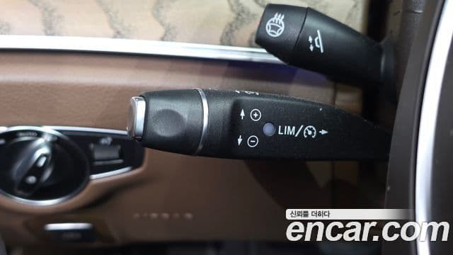 Mercedes-Benz E-Class 2018 — Фото 18/20