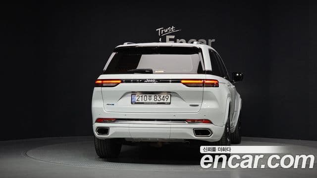 Jeep Grand Cherokee 2023 — Şəkil 4/20