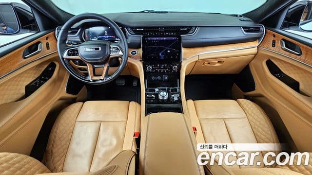 Jeep Grand Cherokee 2023 — Şəkil 7/20