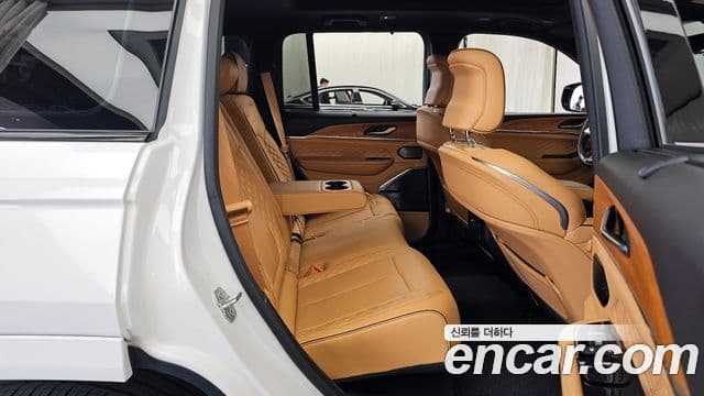 Jeep Grand Cherokee 2023 — Şəkil 12/20