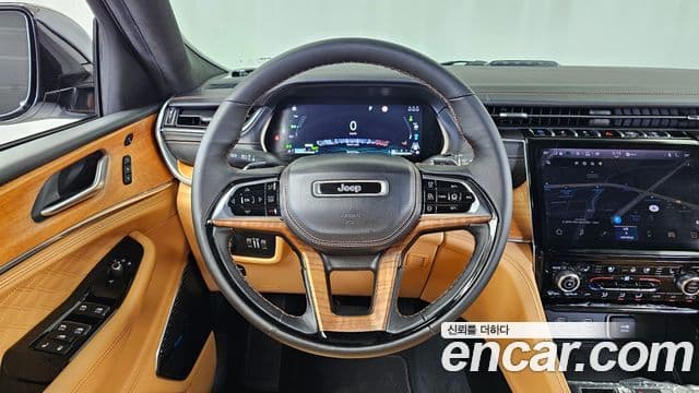 Jeep Grand Cherokee 2023 — Şəkil 13/20