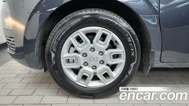 Hyundai Staria 2022 — ფოტო 5/20