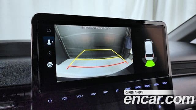 Hyundai Staria 2022 — ფოტო 15/20
