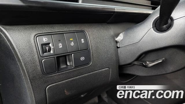 Hyundai Staria 2022 — ფოტო 16/20
