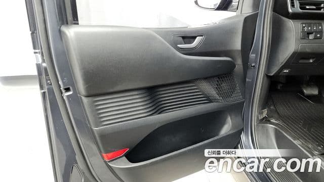 Hyundai Staria 2022 — Şəkil 20/33