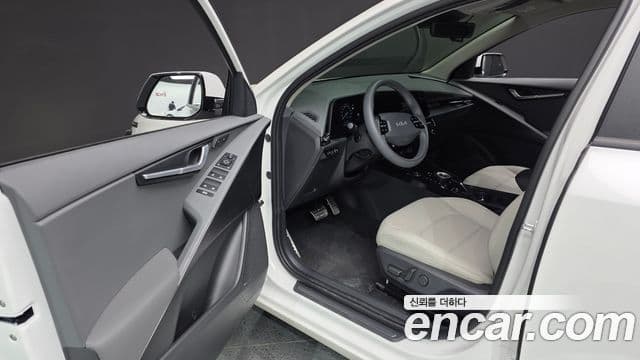 Kia Niro 2025 — Şəkil 10/20