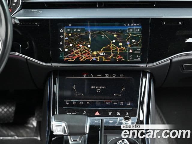 Audi A8 2021 — ფოტო 2/19