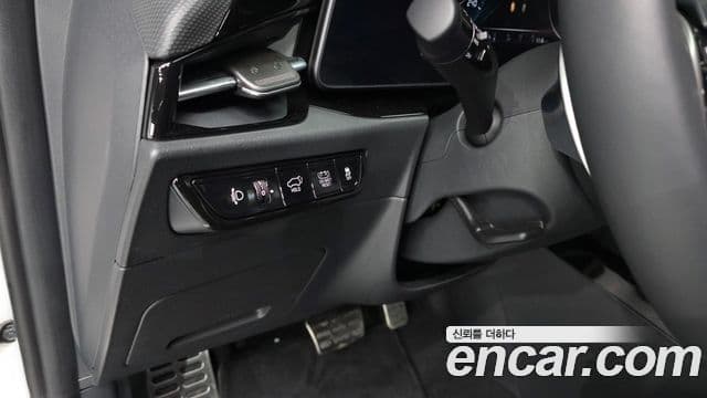 Kia Niro 2025 — Photo 7/34