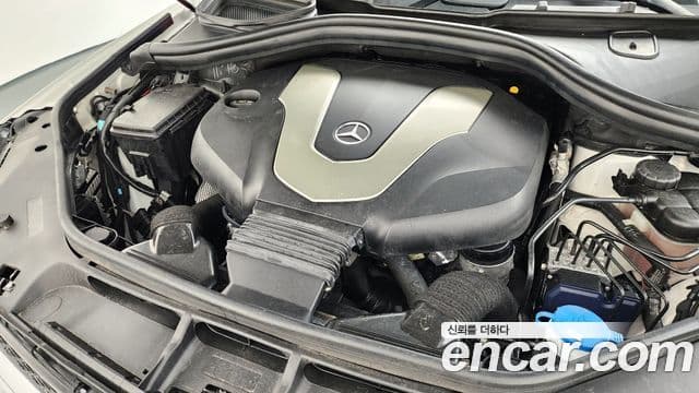 Mercedes-Benz GLE-Class 2018 — ფოტო 3/20