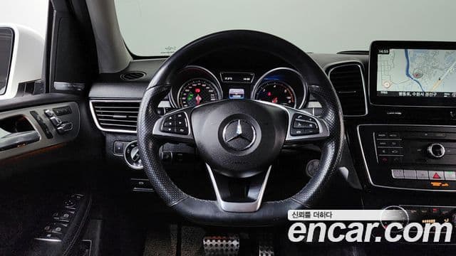 Mercedes-Benz GLE-Class 2018 — ფოტო 10/20