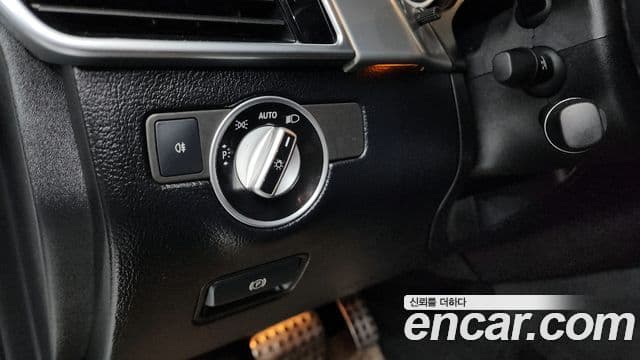 Mercedes-Benz GLE-Class 2018 — ფოტო 6/20