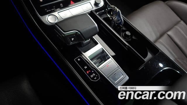Audi A8 2020 — ფოტო 9/20