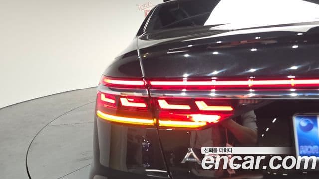 Audi A8 2020 — Photo 9/38